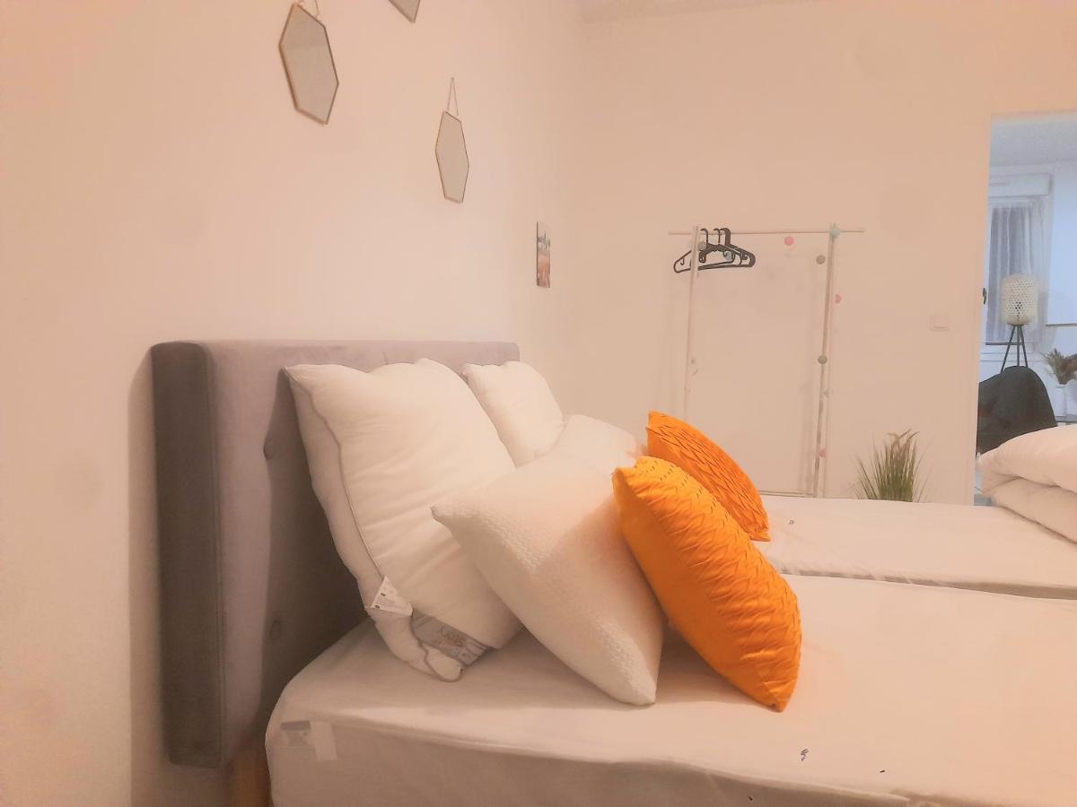 Le Fjord - Appartement Confort, Rez-De-Chaussee, Scandinave, Parking Gratuit ブールジュ エクステリア 写真